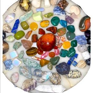 Assorted Crystals Bulk - 111 Crystals + Rose Quartz Pendulum